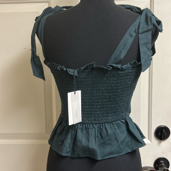 A loves A  Small Deep Teal Ruffle Top, 55% Linen. 45% Rayon, Length 14”,… - Picture 6 of 8